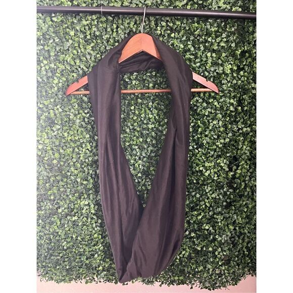 Beyond Yoga Black Infinity Pocket Scarf - Picture 1 of 4